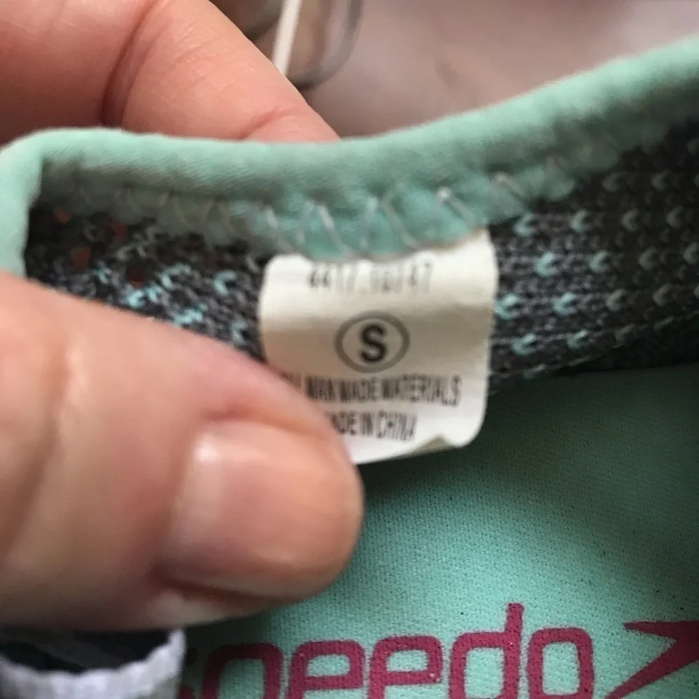 Speedo water shoes